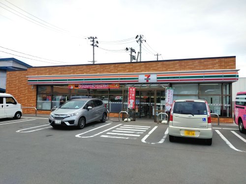 コンビニ　セブンイレブン 筒井3丁目店（コンビニ）まで574m