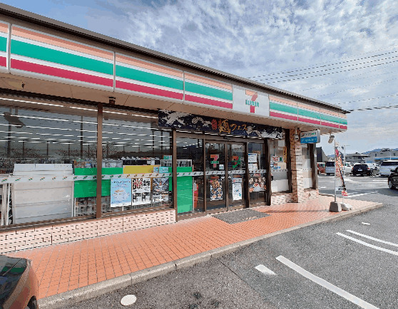 コンビニ　セブンイレブン小倉曽根中学校前店（コンビニ）まで959m