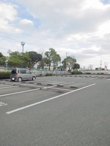駐車場　駐車場に車を止められます