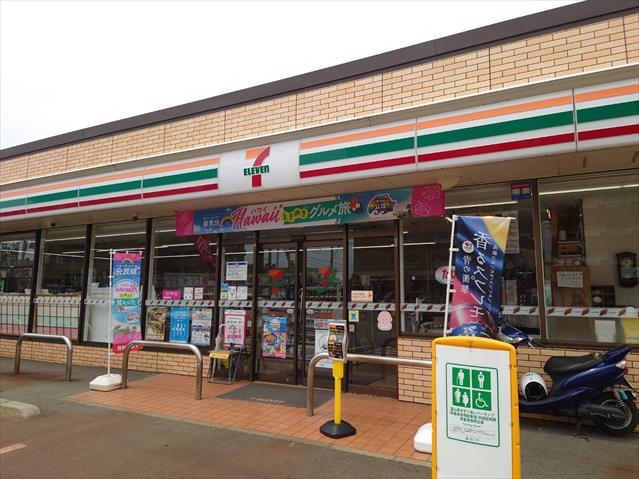 コンビニ　セブンイレブン高岡城東店（コンビニ）まで811m