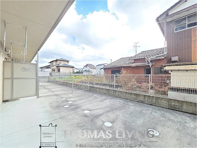 バルコニー　お部屋探しは、地域に詳しい当店へ。