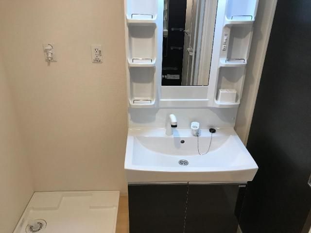 洗面設備　同仕様