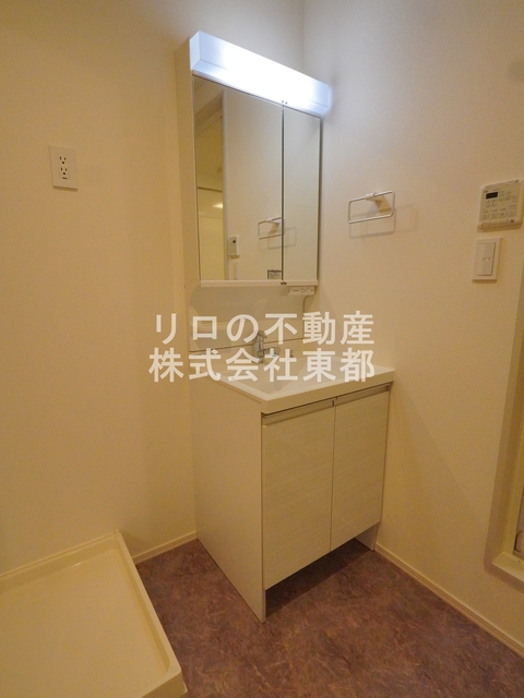 洗面設備　独立洗面台なら落ち着いて身支度ができます☆