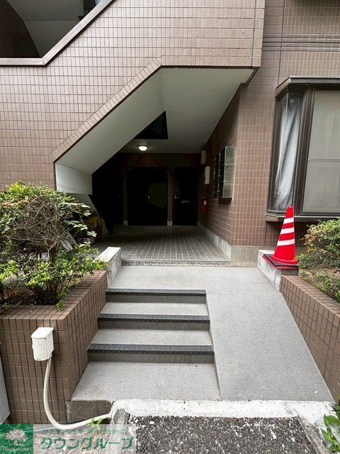 エントランス　エントランス