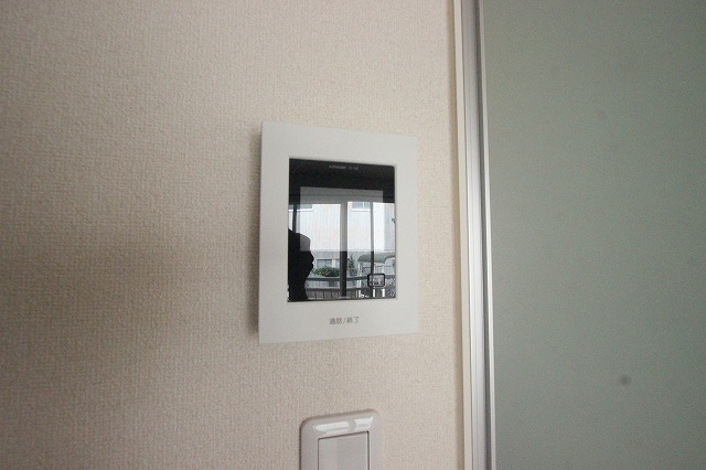 セキュリティ　別号室の写真です（反転）