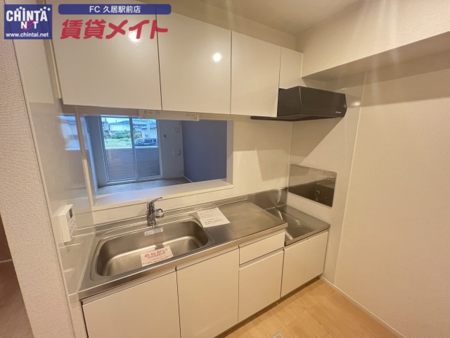 キッチン　別部屋反転タイプ