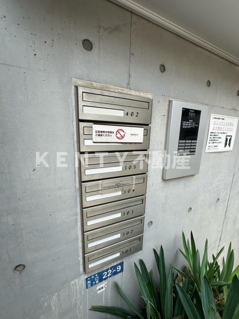 キッチン　コンパクトなキッチンで掃除もラクラク