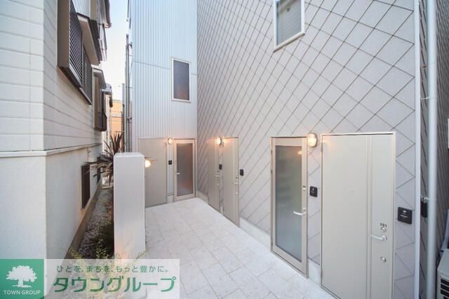 エントランス　エントランス