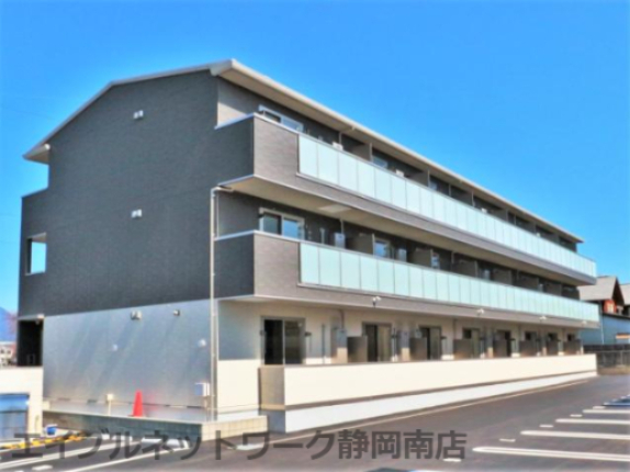 建物外観　外観は落ち着いています