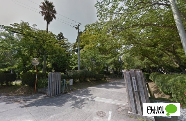 中学校　下関市立東部中学校（中学校）まで320m