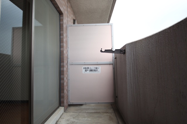 バルコニー　※他のお部屋の参考写真です