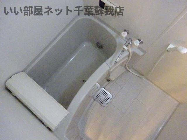 バス・シャワールーム　お風呂で日々の疲れを落としましょう