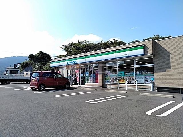 コンビニ　ファミリーマート 清水由比店（コンビニ）まで884m