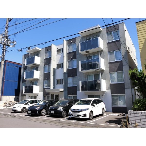 建物外観　☆南郷13丁目駅徒歩7分☆