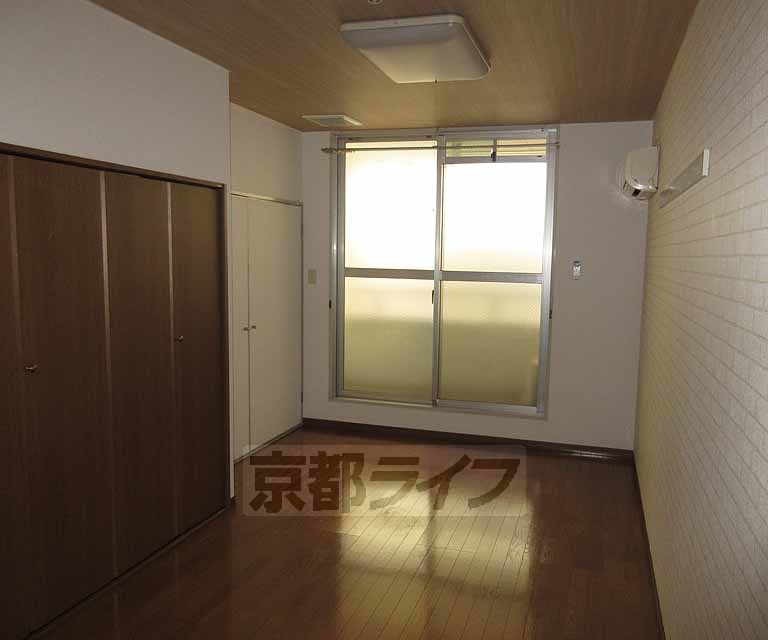 居室・リビング　きれいなお部屋です