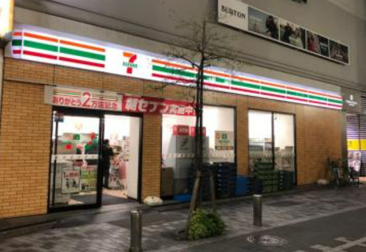 コンビニ　セブンイレブン 新宿築地町店（コンビニ）まで69m