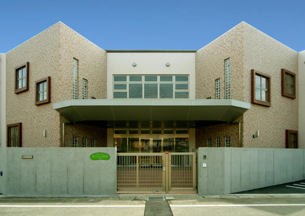 幼稚園・保育園　西しゅくマーノ保育園（幼稚園・保育園）まで204m