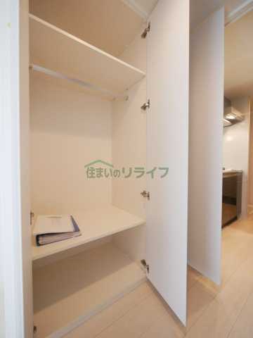収納　左右反転間取り写真