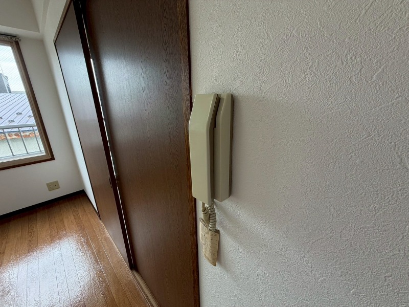セキュリティ　来客時にはこちらのチャイムが鳴りますよ。
