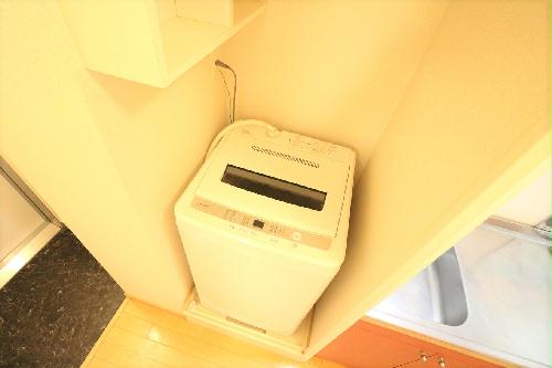 その他　室内洗濯機完備によりお手軽に引越しが可能！