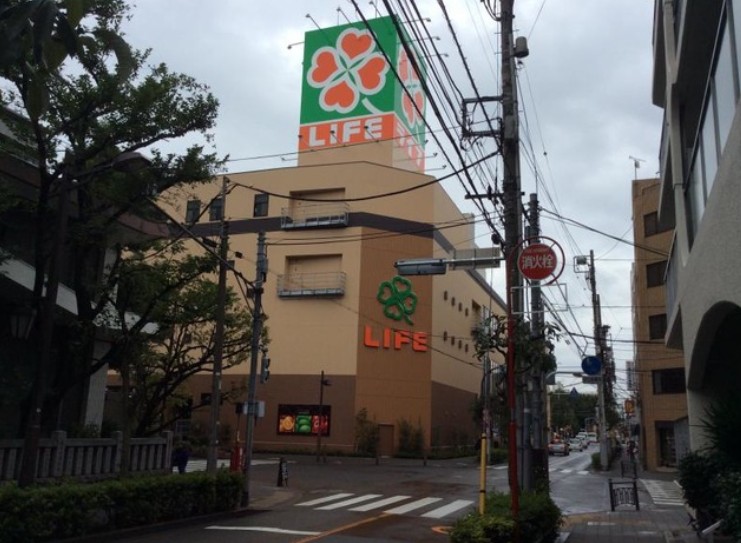 スーパー　ライフ西蒲田店（スーパー）まで198m