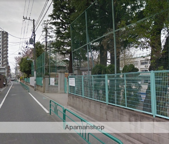 小学校　杉並区桃井第三小学校（小学校）まで704m