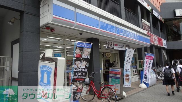コンビニ　ローソン東久留米駅東口店（コンビニ）まで180m
