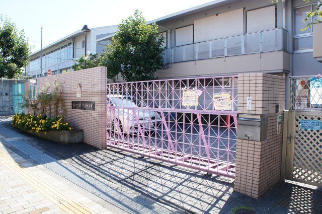幼稚園・保育園　箕面市立かやの幼稚園（幼稚園・保育園）まで1334m