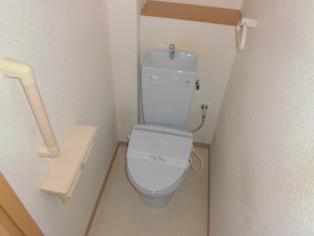 レオニーダ大宅のトイレ写真