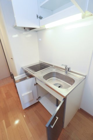 キッチン　別号室のものになります。現状優先。