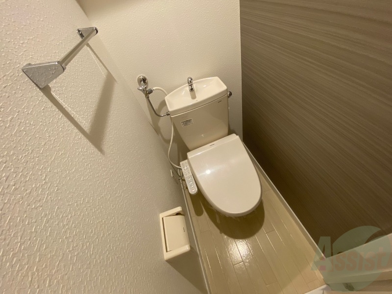 トイレ　トイレです。ウォシュレット付を探している方、おすすめです。