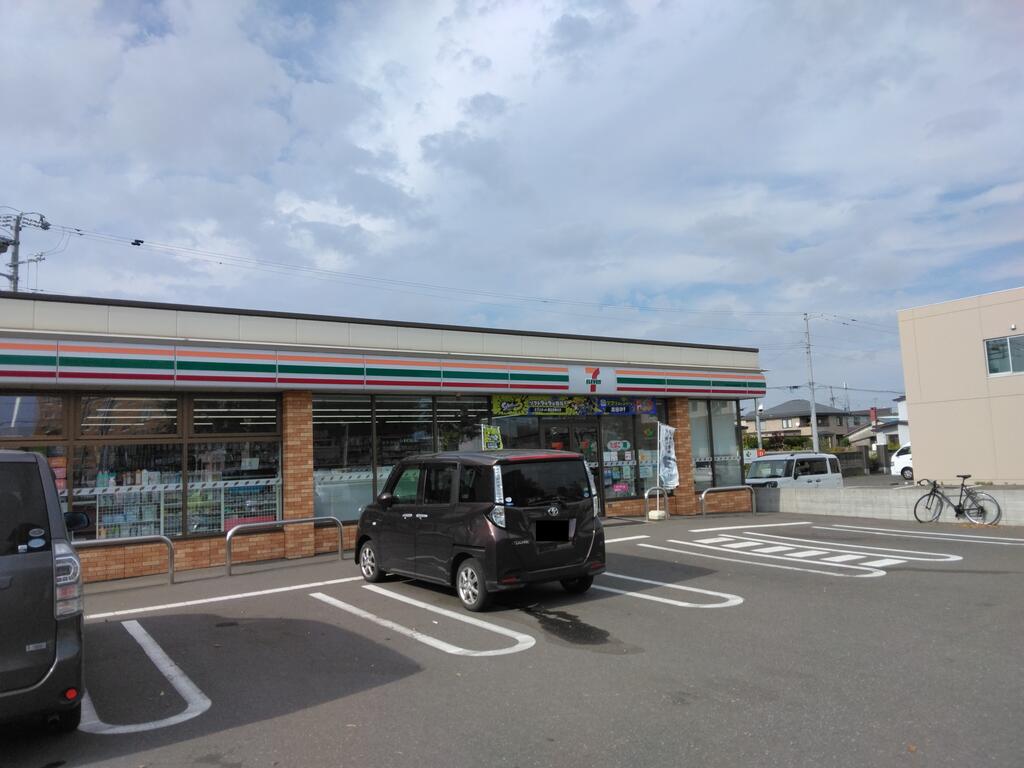 コンビニ　セブンイレブン苫小牧木場町店（コンビニ）まで387m