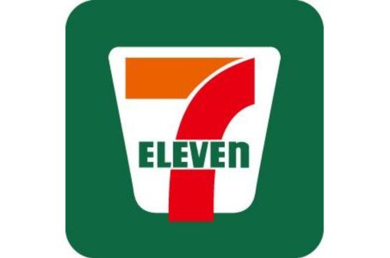 コンビニ　セブンイレブン横浜緑台村町店（コンビニ）まで271m
