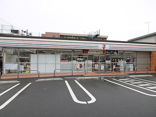 コンビニ　セブンイレブン 下津林東大般若町店（コンビニ）まで70m