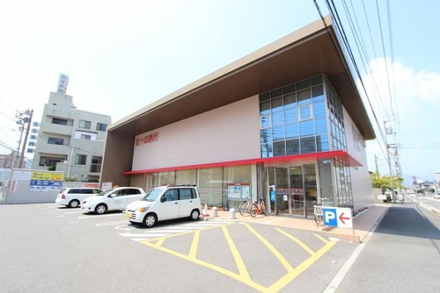 銀行　百十四銀行西支店（銀行）まで570m