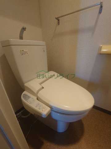 トイレ　別部屋の参考写真です。