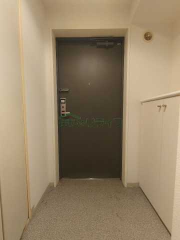 玄関　別部屋の参考写真です。