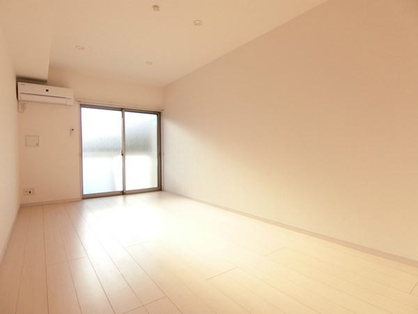 その他部屋・スペース　エアコン付で一年中快適にお住み頂けます。