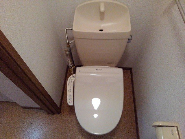 トイレ　ゆったりとした空間のトイレです