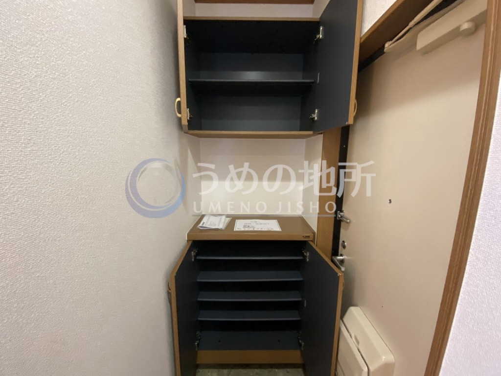 収納　靴箱