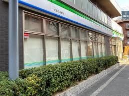 コンビニ　ファミリーマート吹田広芝町店（コンビニ）まで200m