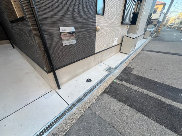 駐車場　敷地内には入居者専用の駐輪スペースもあります。