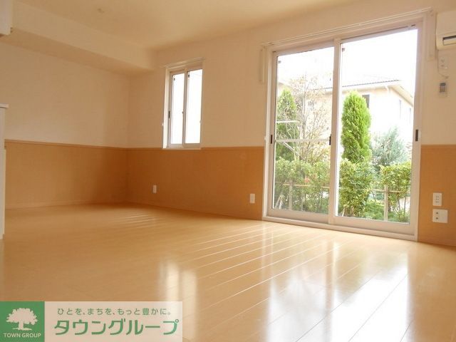 その他部屋・スペース　エアコン　室内物干し付き