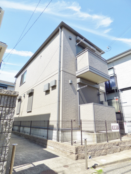 建物外観　ワンフロア１戸の築浅ハイツ