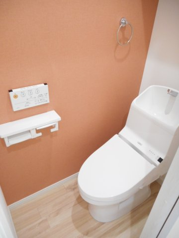 トイレ　落ち着いたトイレです