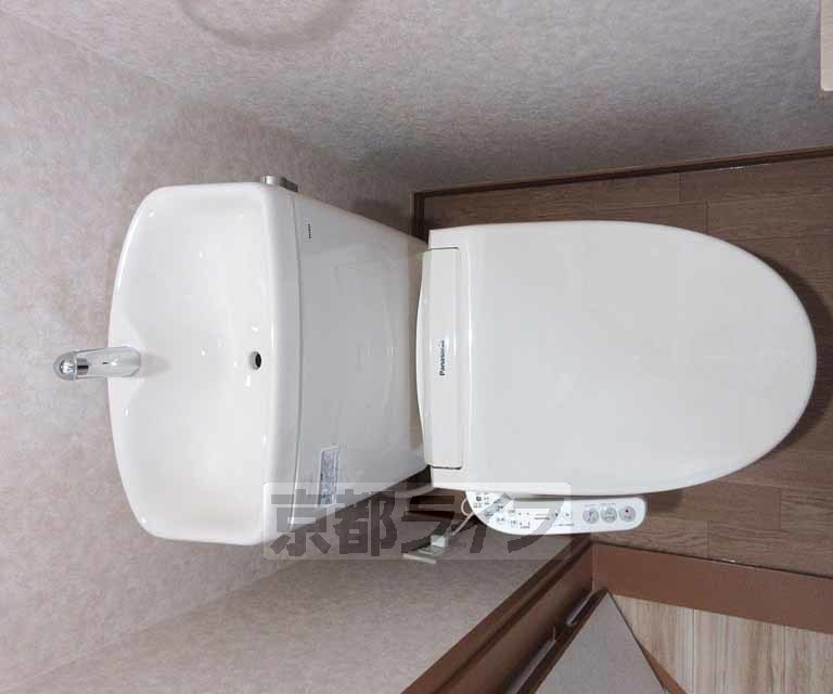 トイレ　清潔感のあるトイレです・