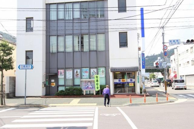 銀行　高松信用金庫  宮脇出張所（銀行）まで94m
