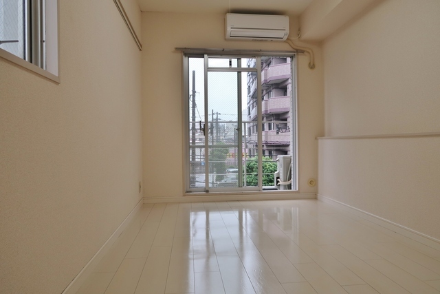 居室・リビング　きれいなお部屋