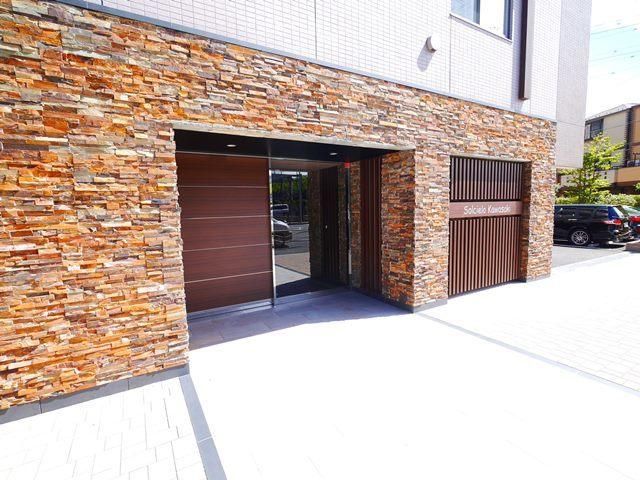 エントランス　★分譲マンションのようなエントランス！
