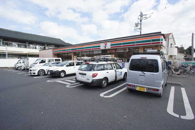 コンビニ　セブンイレブン深大寺店（コンビニ）まで551m